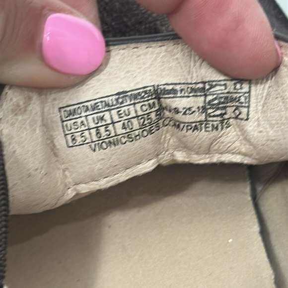 Vionic Dakota Metalic Brown Slip on Sneakers size 8.5 - Picture 7 of 8